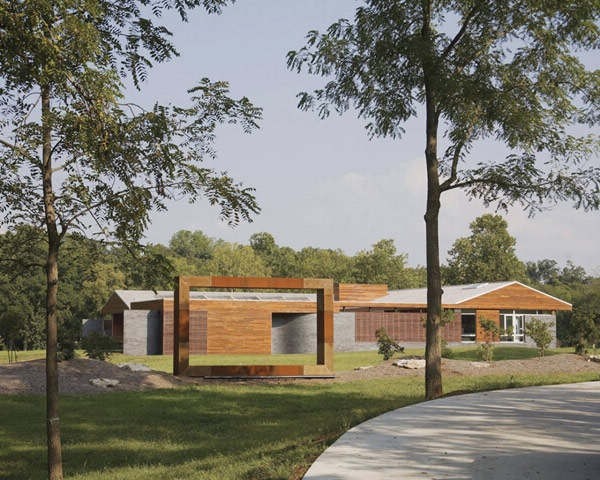 极致简约奢华 密苏里带花园u型住宅设计欣赏