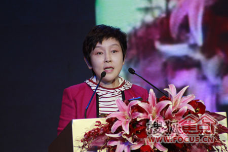 天朗控股董事长孙茵女士在获奖发言中表示:历经三次创业的天朗