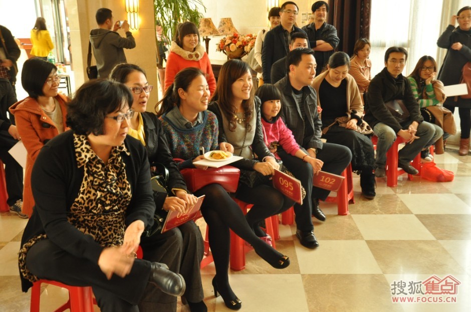 华地紫园样板房家私拍卖第三季 让您实惠到家