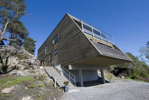 酷似"铲车" 造型怪异的另类别墅