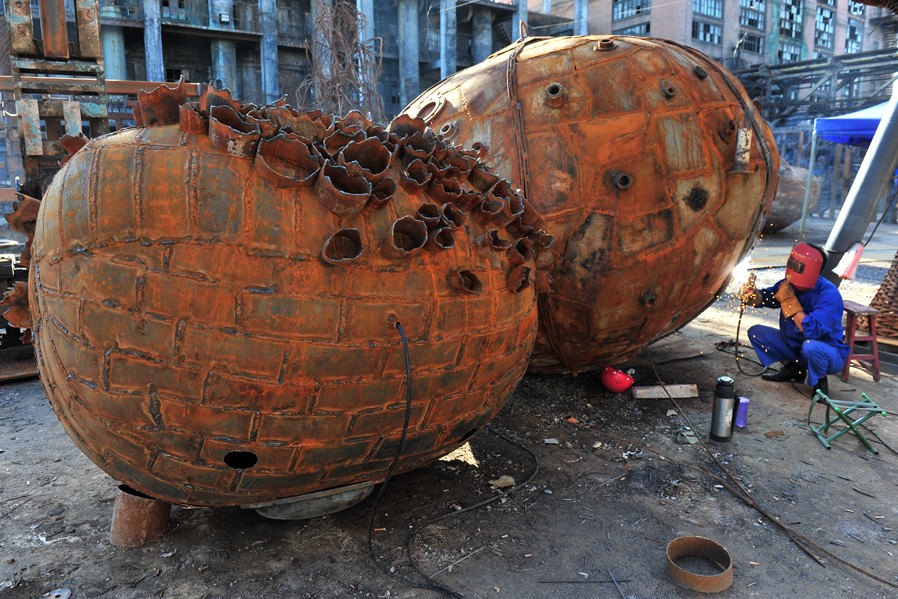 等废旧钢材,在全国各大美院42名学生的手中,经过近2个月的精心创意,在