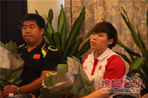 奥运冠军黄丽莎,赵玉飞置业奥北公元 媒体见面会举行