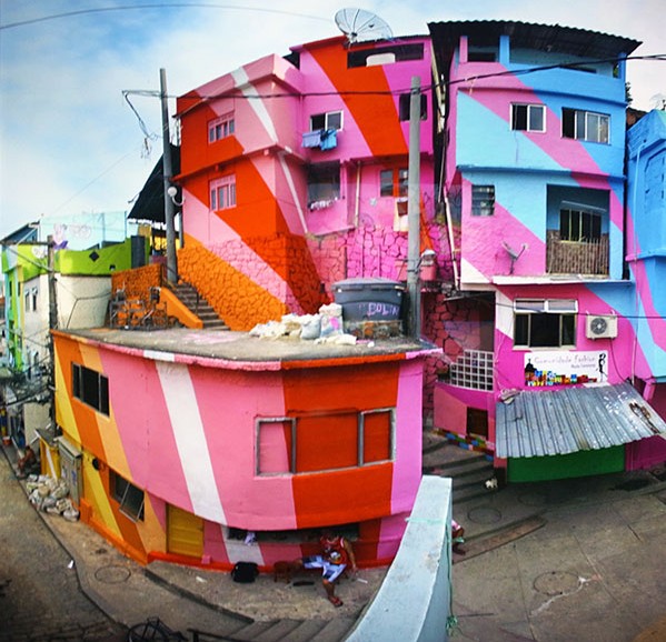 巴西贫民窟的彩色建筑