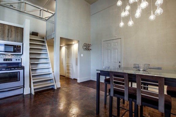 追求粗犷的美式loft工业风 挑高公寓设计组图