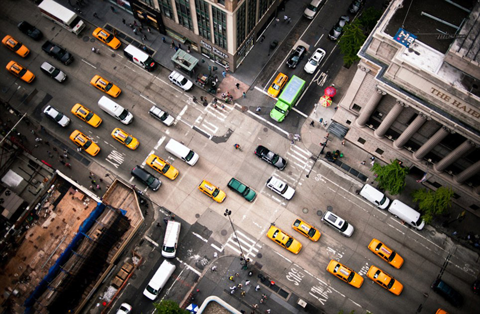 摄影师登摩天大楼俯拍大都市街景组图