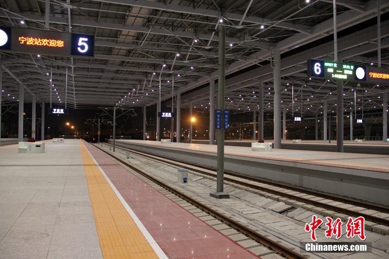 宁波火车站图片 站口图片