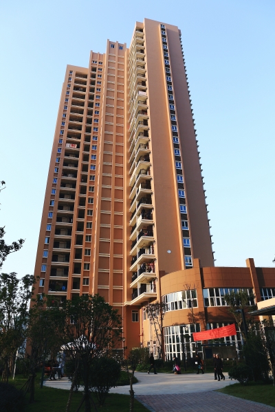 公租房蓄势待发 数千户"夹心层"告别游击生活