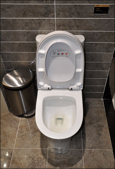 清新舒适 箭牌卡布里系列浴室样板间评测