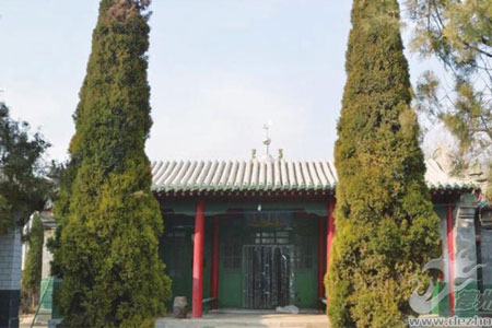 达官营清真寺大殿