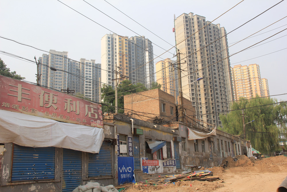实探大东关街改造 9月底通车 棚户拆迁"棘手"