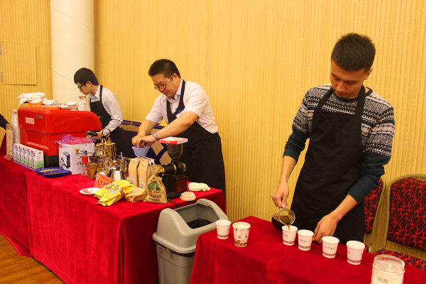 专业人员现磨咖啡