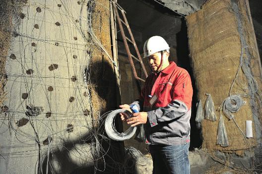 西安高新繁华地段118米高楼明日定向爆破