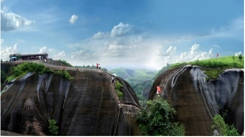 各大高校踊跃报名,作为此次活动唯一的地产赞助商—富盛地产千里湖山