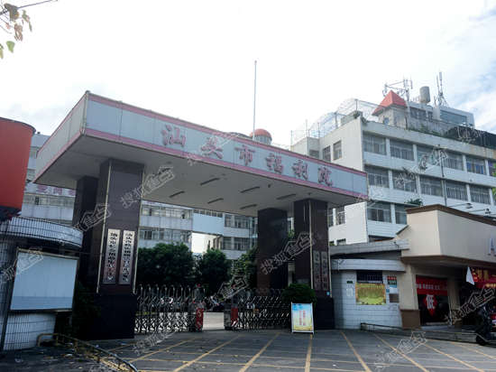 据悉,联泰汇悦春天周边配套则有水岸名都幼儿园,北墩小学以及金砂中学