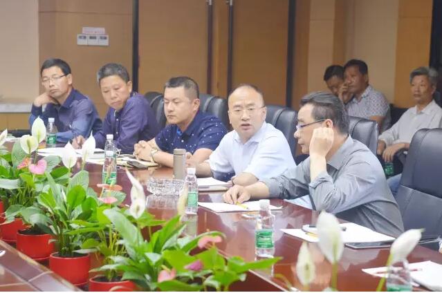 周楚政总经理向会议作施工环境情况通报