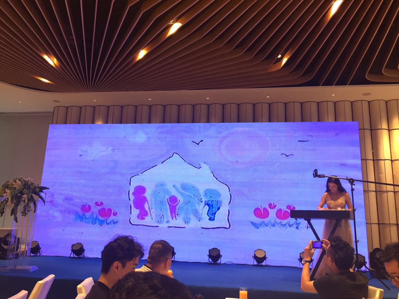 水影画艺术表演