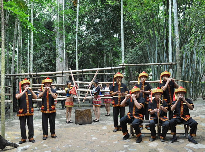 黎族竹木器乐演奏