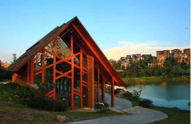 贵阳郊区旅游新景点 白晶谷千平花园等你来撒野