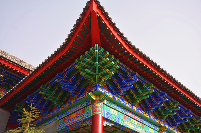 兰州老街兰州府七彩斗拱