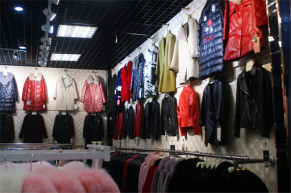 2016华南城海宁皮草大世界盛惠开业