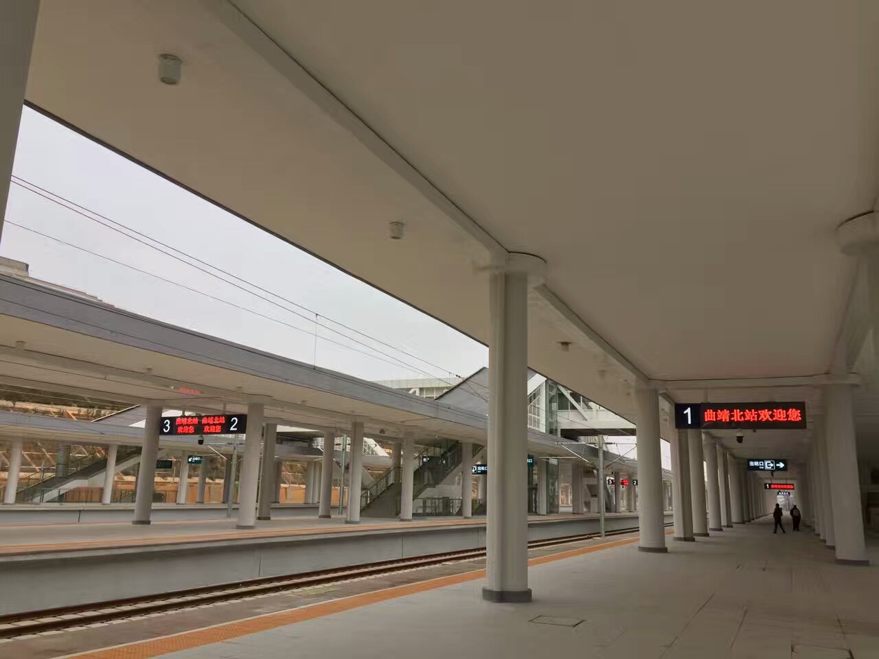 曲靖高铁站图片