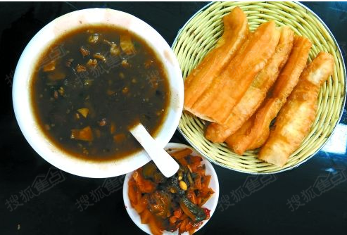 渭南胡辣汤 油条