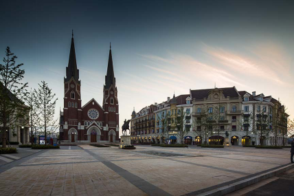 10日(本周六,周日) 9:00~17:00 活动地点: 南昌·绿地卢塞恩小镇 地铁