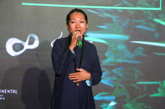 2000年起,李旻果女士和丈夫马悠博士在西双版纳开始着手雨林保护和