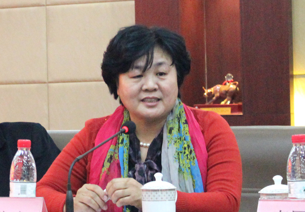 保定市文联党组书记王淑彦发言
