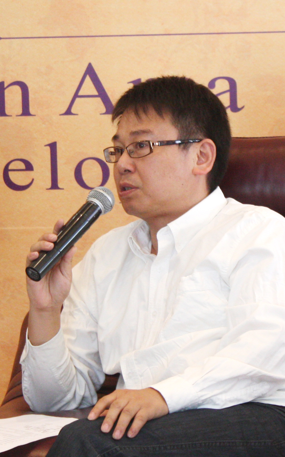 地产协会秘书长 关生唐搜狐焦点网总经理 胡曙光山西鑫梓房地产总经理